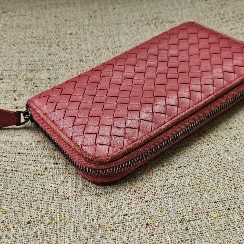 Bottega Veneta Wallet Intrecciato Lambskin Zippy Zip Around Clutch Purse Made in